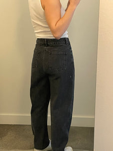 Amomento barrel leg jeans