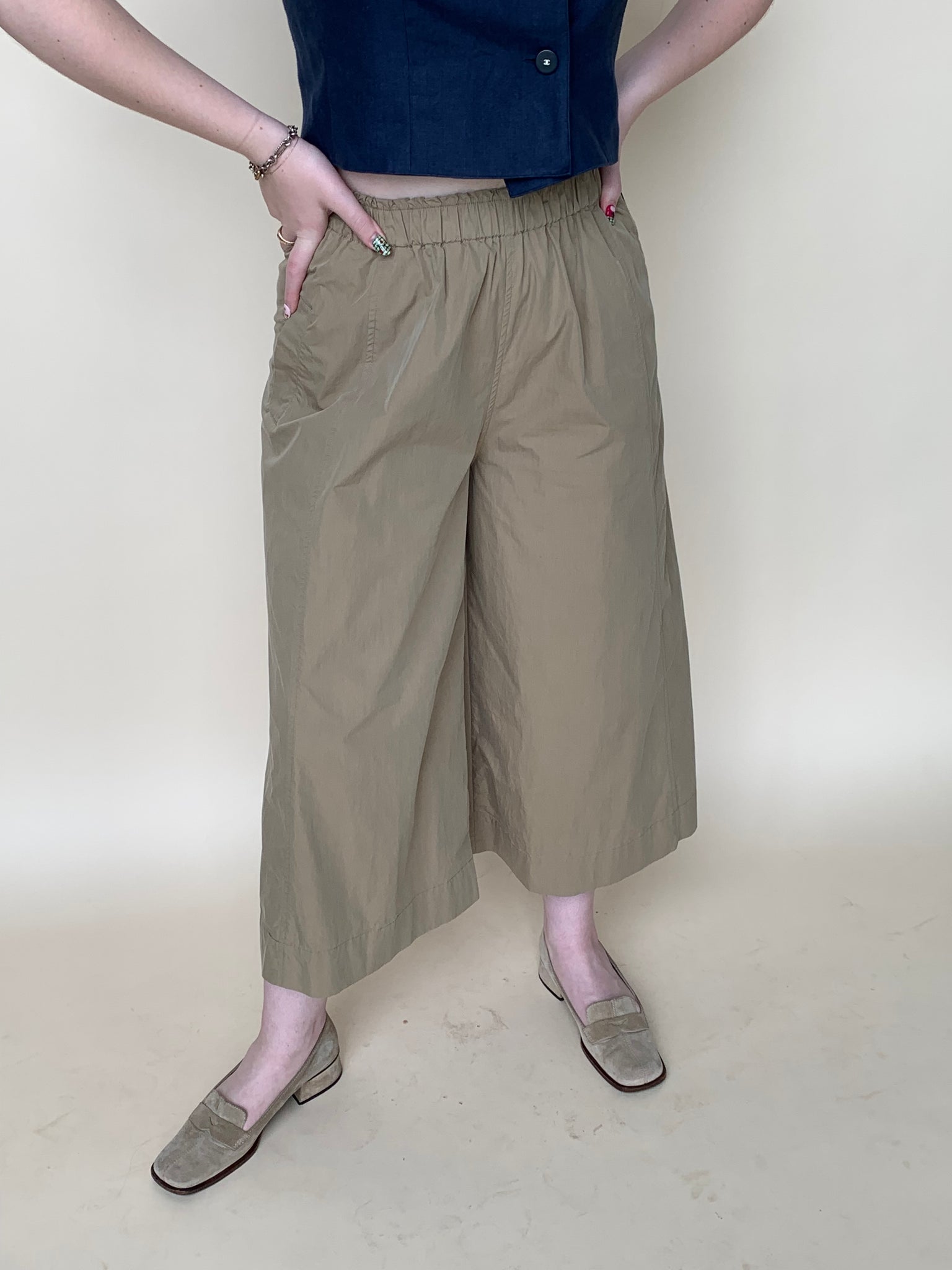 7115 by Szeki wide leg crop pants