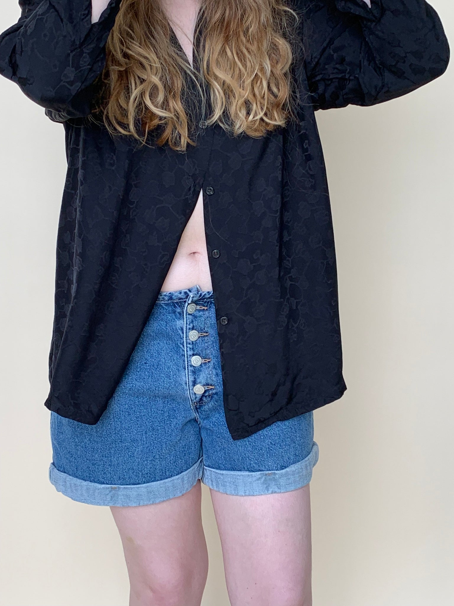 Cuffed denim shorts