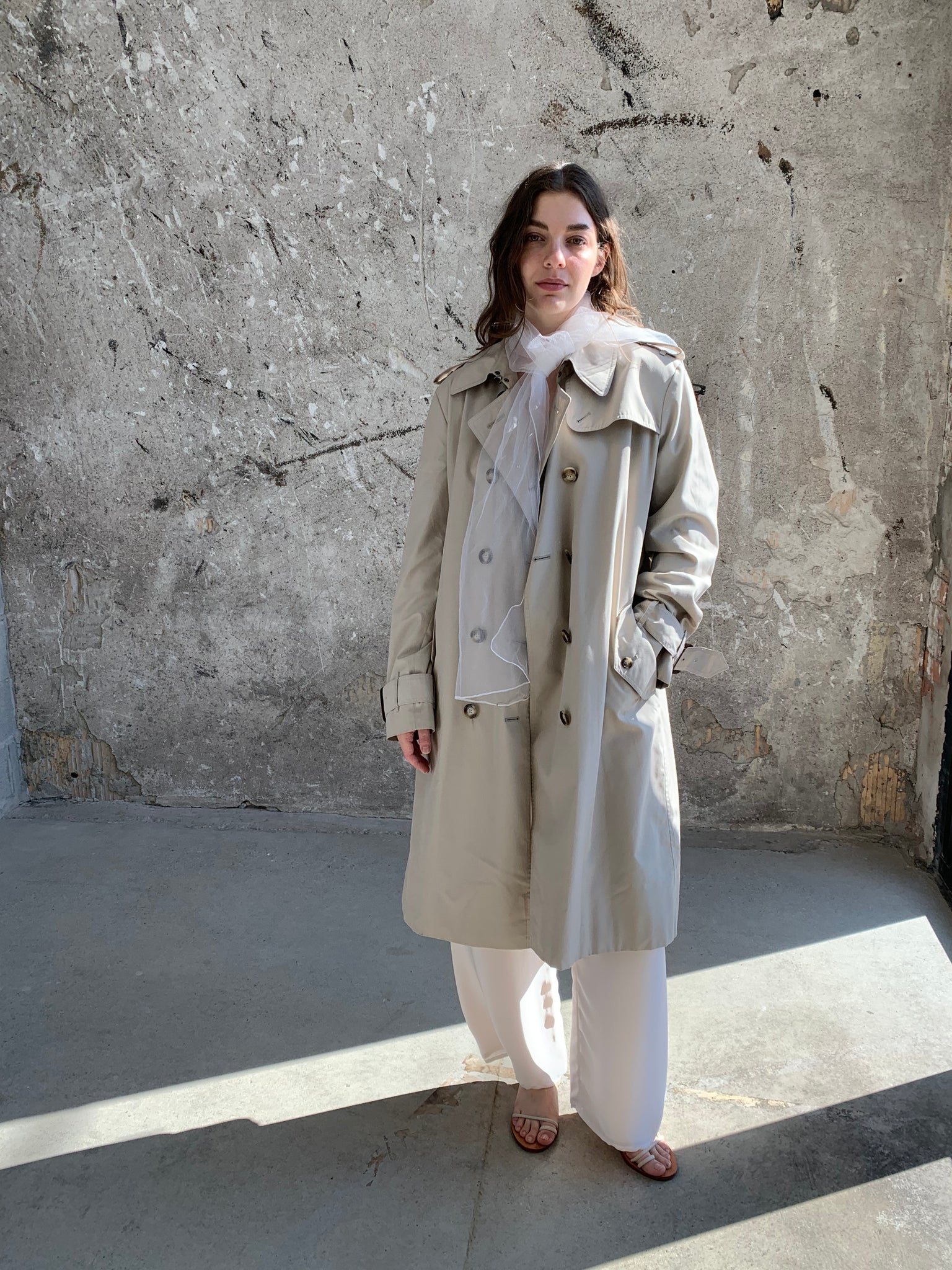 Burberry light trench coat