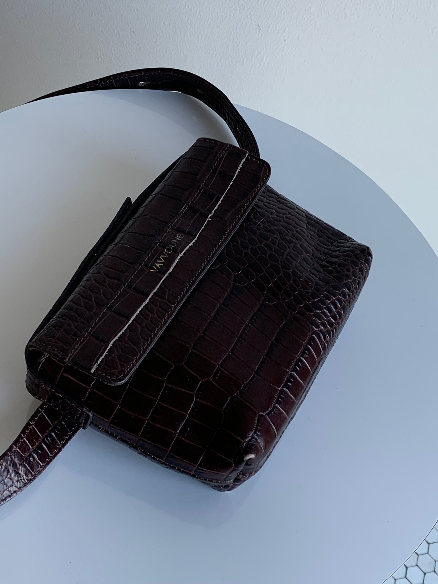 vavvoune brown belt bag