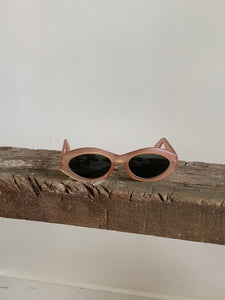 Matte pink cat eye sunglasses