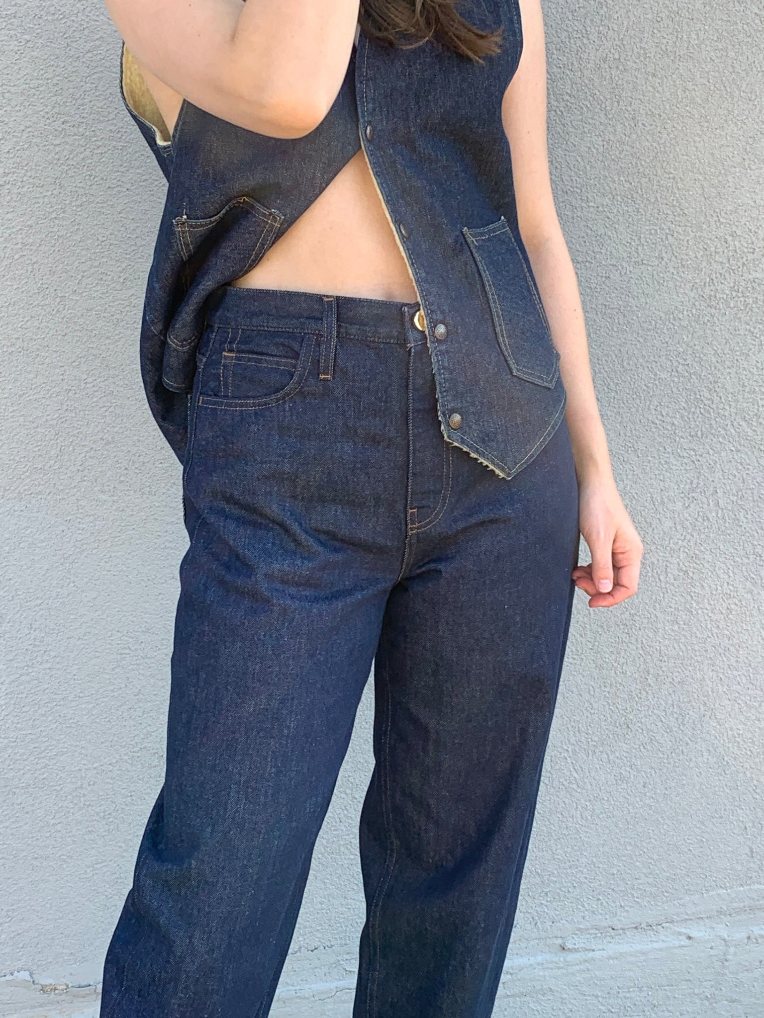 Frame Barrel leg jeans