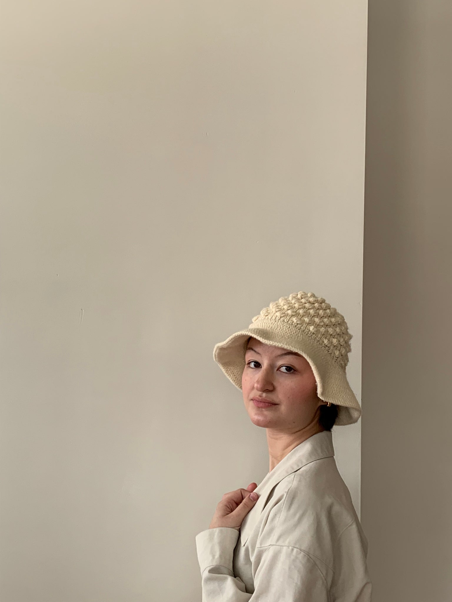 Cream vintage knit bucket hat