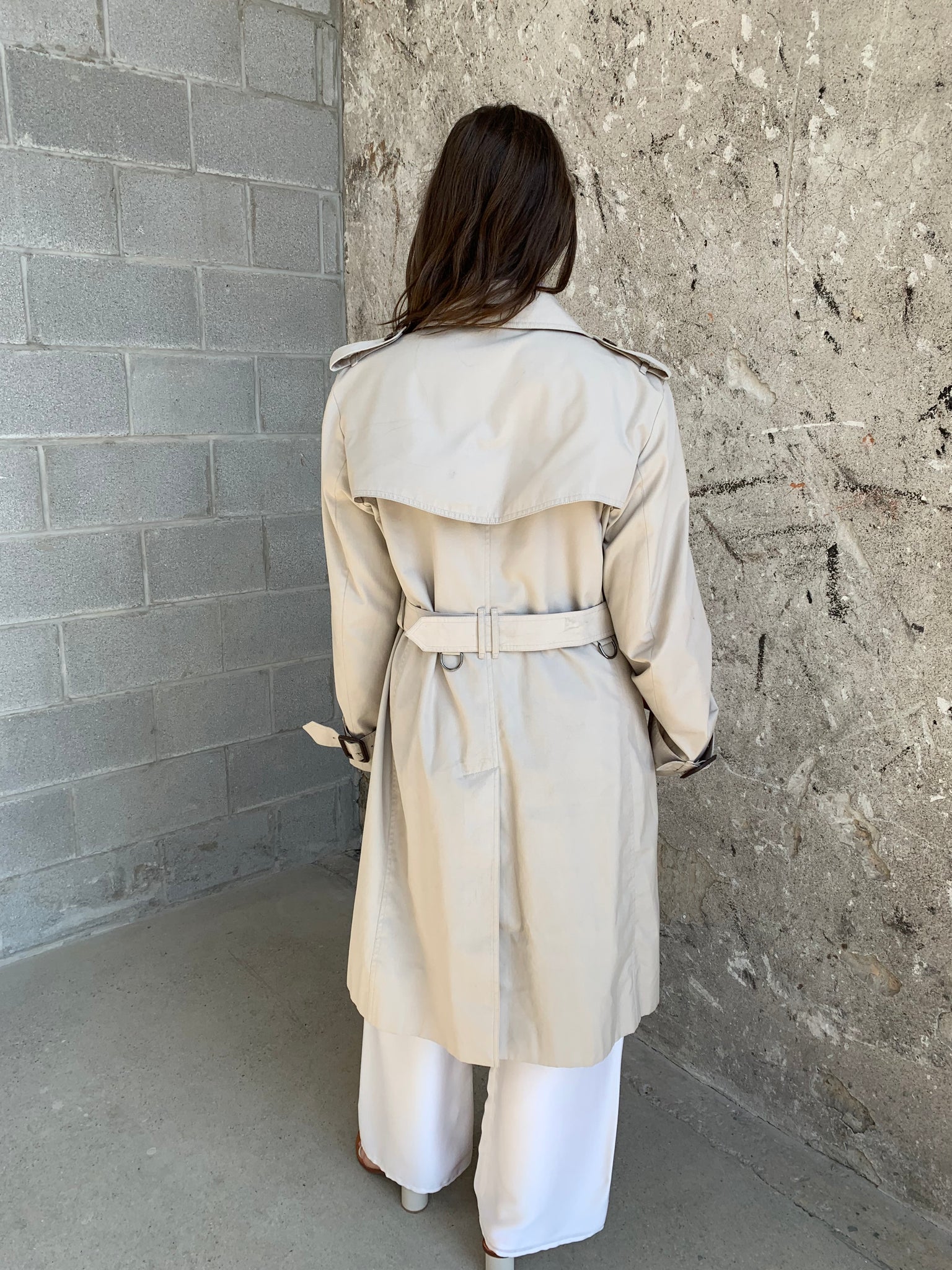 Burberry light trench coat