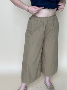 7115 by Szeki wide leg crop pants